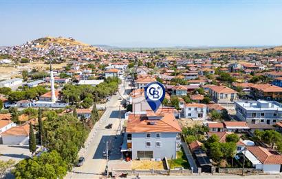 Foça Yenibağarası Ana Cadde Üzeri Satılık Dükkan
