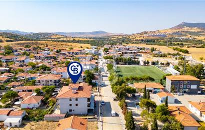 Foça Yenibağarası Ana Cadde Üzeri Satılık Dükkan