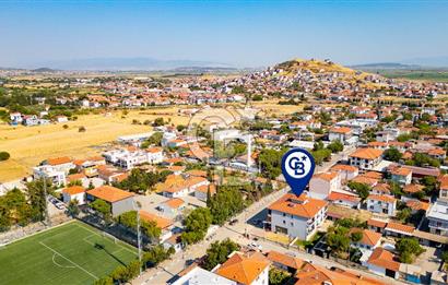 Foça Yenibağarası Ana Cadde Üzeri Satılık Dükkan
