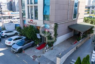 FİNANS MERKEZİ, HASTANELER VE PLAZALAR BÖLGESİNDE DEVREN OTEL