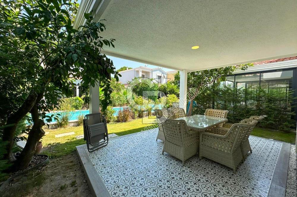 Aydın Kuşadası Storia Akdeniz Evleri Ortak havuzlu ikiz villa