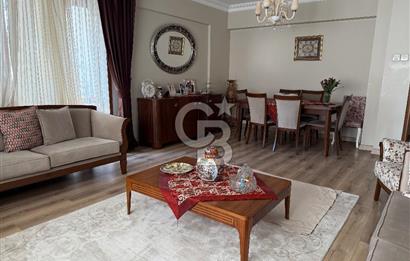 KOZYATAĞI’NDA YEŞİLLİKLER İÇİNDE BAKIMLI 3+1 SATILIK DAİRE
