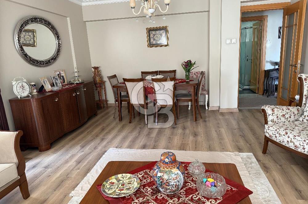 KOZYATAĞI’NDA YEŞİLLİKLER İÇİNDE BAKIMLI 3+1 SATILIK DAİRE