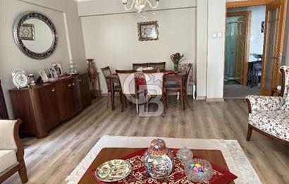 KOZYATAĞI’NDA YEŞİLLİKLER İÇİNDE BAKIMLI 3+1 SATILIK DAİRE