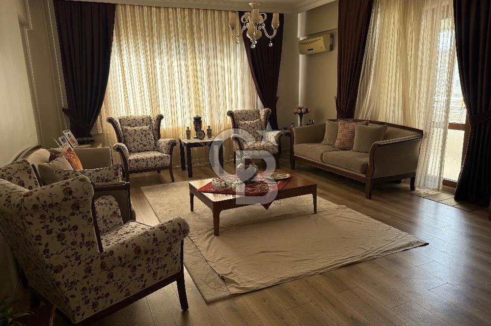 KOZYATAĞI’NDA YEŞİLLİKLER İÇİNDE BAKIMLI 3+1 SATILIK DAİRE