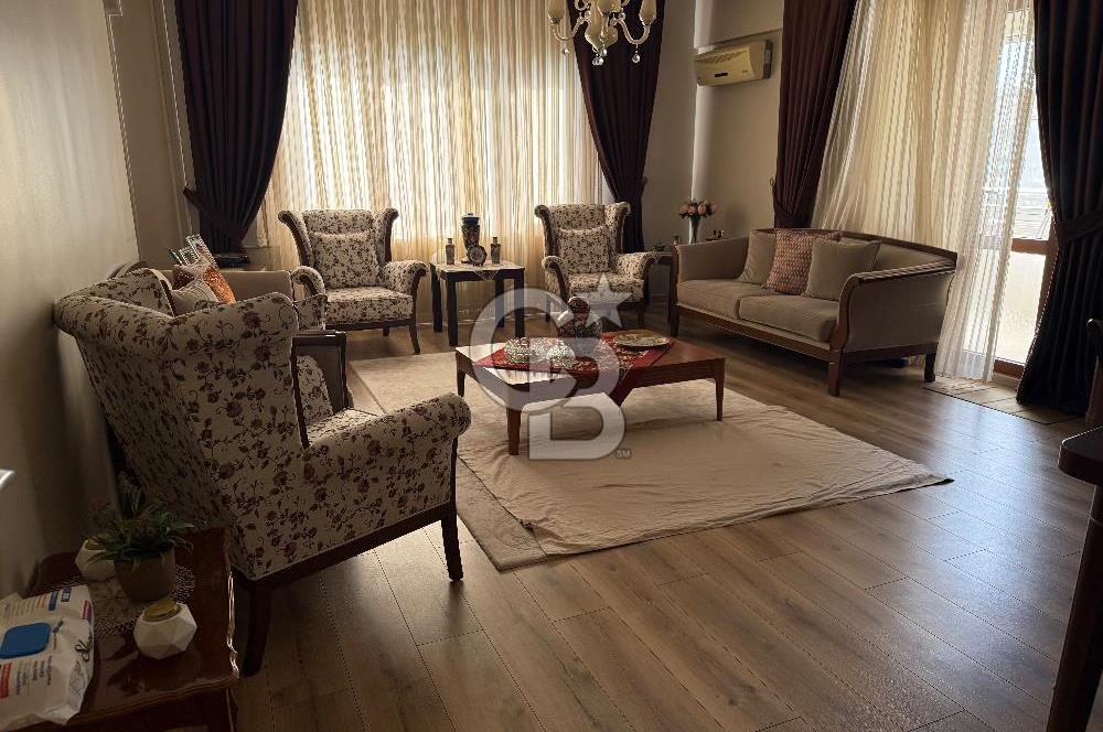 KOZYATAĞI’NDA YEŞİLLİKLER İÇİNDE BAKIMLI 3+1 SATILIK DAİRE