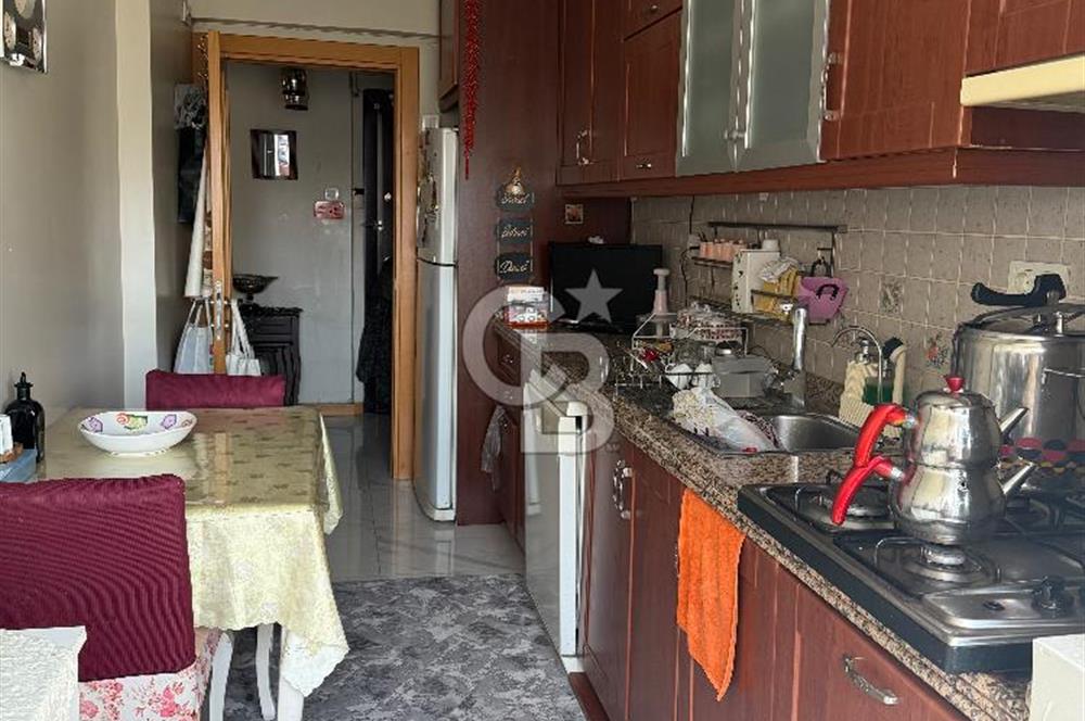 KOZYATAĞI’NDA YEŞİLLİKLER İÇİNDE BAKIMLI 3+1 SATILIK DAİRE