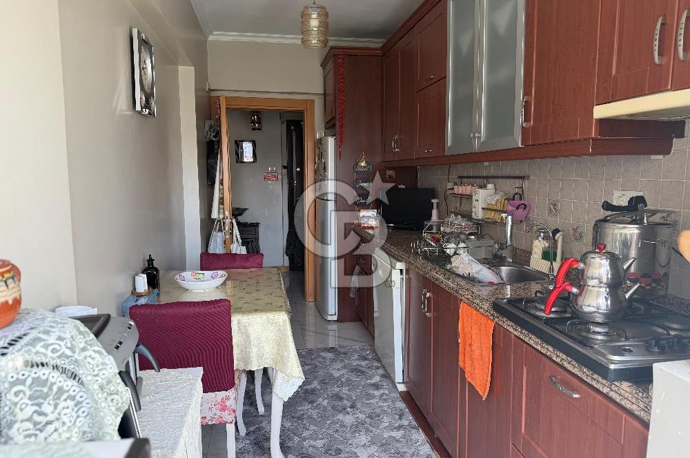 KOZYATAĞI’NDA YEŞİLLİKLER İÇİNDE BAKIMLI 3+1 SATILIK DAİRE