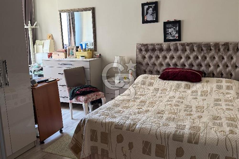 KOZYATAĞI’NDA YEŞİLLİKLER İÇİNDE BAKIMLI 3+1 SATILIK DAİRE