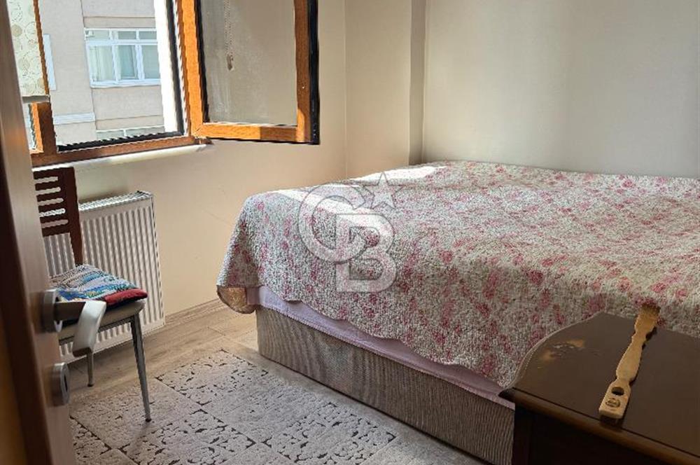 KOZYATAĞI’NDA YEŞİLLİKLER İÇİNDE BAKIMLI 3+1 SATILIK DAİRE