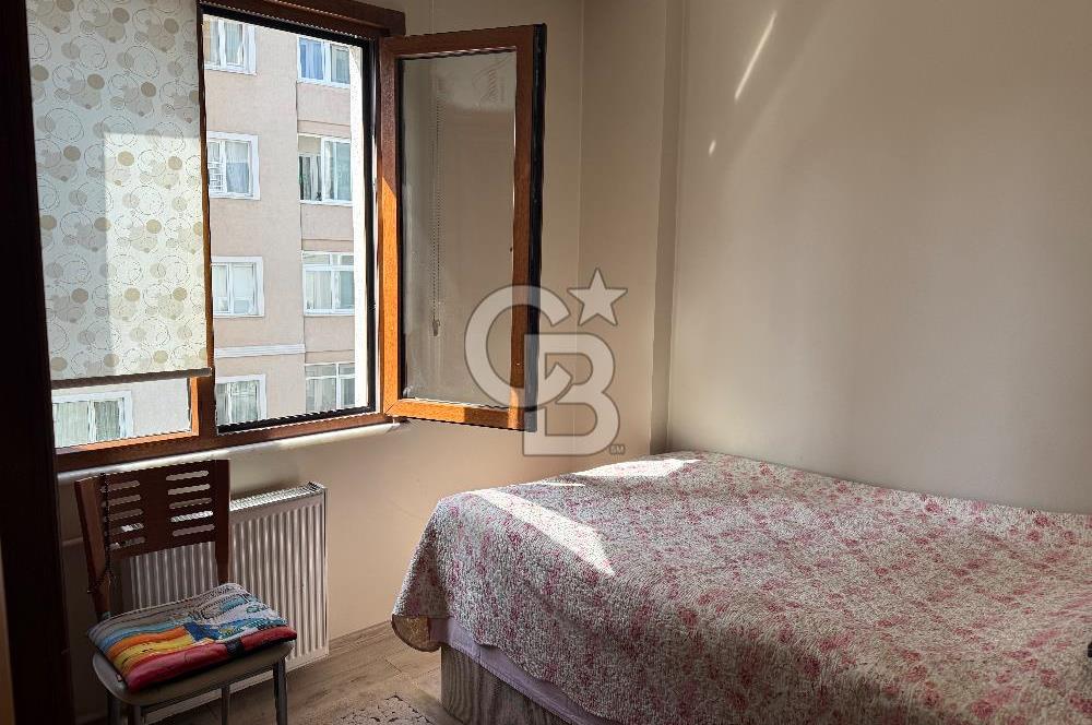 KOZYATAĞI’NDA YEŞİLLİKLER İÇİNDE BAKIMLI 3+1 SATILIK DAİRE