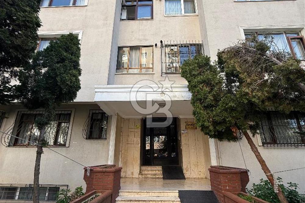 KOZYATAĞI’NDA YEŞİLLİKLER İÇİNDE BAKIMLI 3+1 SATILIK DAİRE