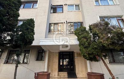 KOZYATAĞI’NDA YEŞİLLİKLER İÇİNDE BAKIMLI 3+1 SATILIK DAİRE