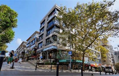 Bağdat Caddesi Şaşkınbakkal'da 3+1 Kiralık Ofis Katı