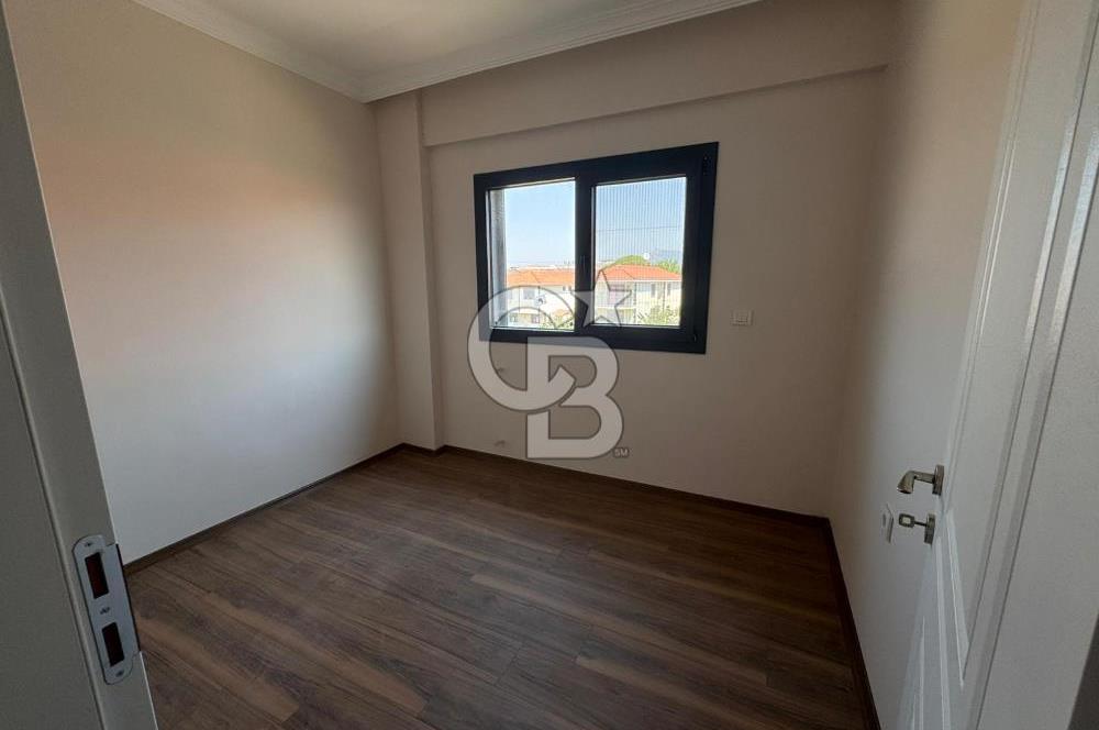 Foça Bağarasında Ferah ve Aydınlık 2+1 Daire Satılık