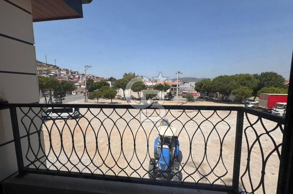 Foça Bağarasında Ferah ve Aydınlık 2+1 Daire Satılık