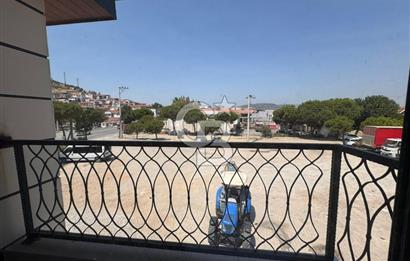 Foça Bağarasında Ferah ve Aydınlık 2+1 Daire Satılık