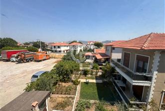 Foça Bağarasında Ferah ve Aydınlık 2+1 Daire Satılık