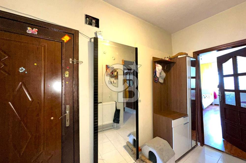 MAHMUTBEY MEYDAN'DA MERKEZİ KONUMDA 2+1 SATILIK DAİRE