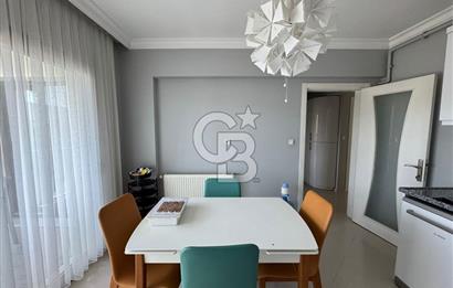 Bornova Royal O. Akbulut Sitesi'nde Havuzlu 3+1 Satılık Daire