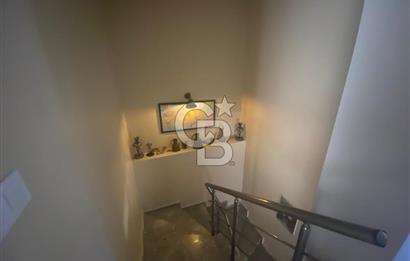 Urla Altıntaş’ta Satılık Bahçeli 3+1 Dubleks Daire