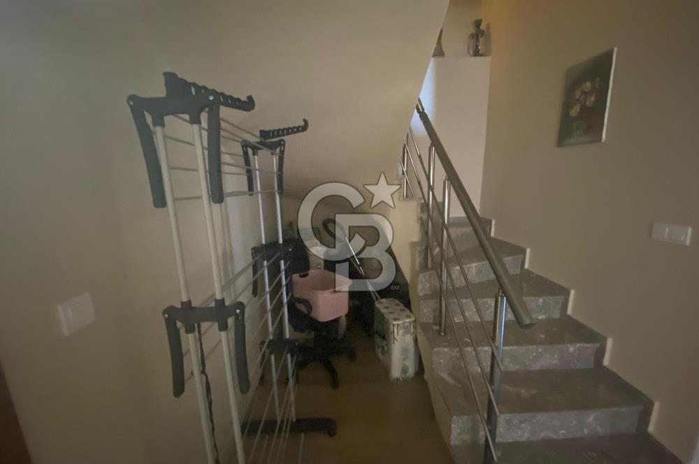 Urla Altıntaş’ta Satılık Bahçeli 3+1 Dubleks Daire