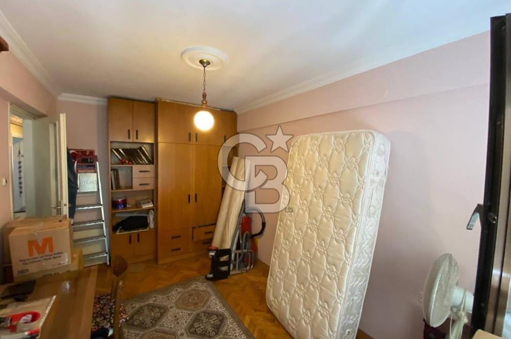 ALAYBEY'DE DENİZE YÜRÜME MESAFESİNDE 3+1 SATILIK DAİRE