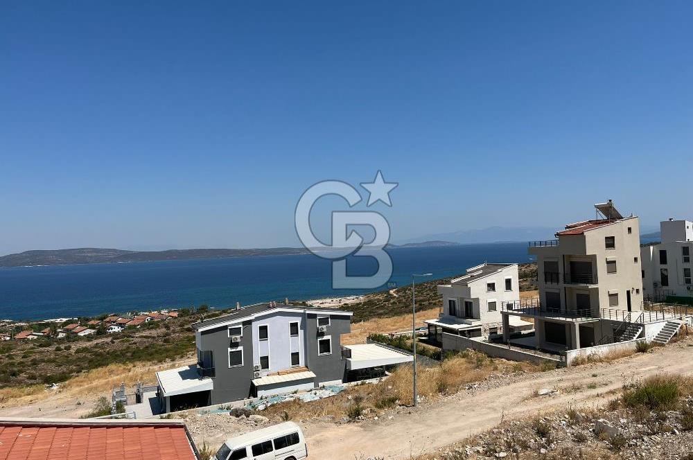 Karaburun Kamukent Sitesi 4+1 Eşyalı Kiralık Tripleks Villa
