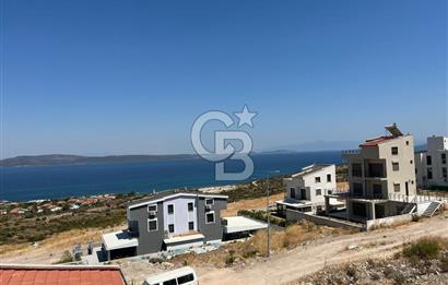 Karaburun Kamukent Sitesi 4+1 Eşyalı Kiralık Tripleks Villa