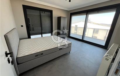 Karaburun Kamukent Sitesi 4+1 Eşyalı Kiralık Tripleks Villa