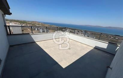 Karaburun Kamukent Sitesi 4+1 Eşyalı Kiralık Tripleks Villa