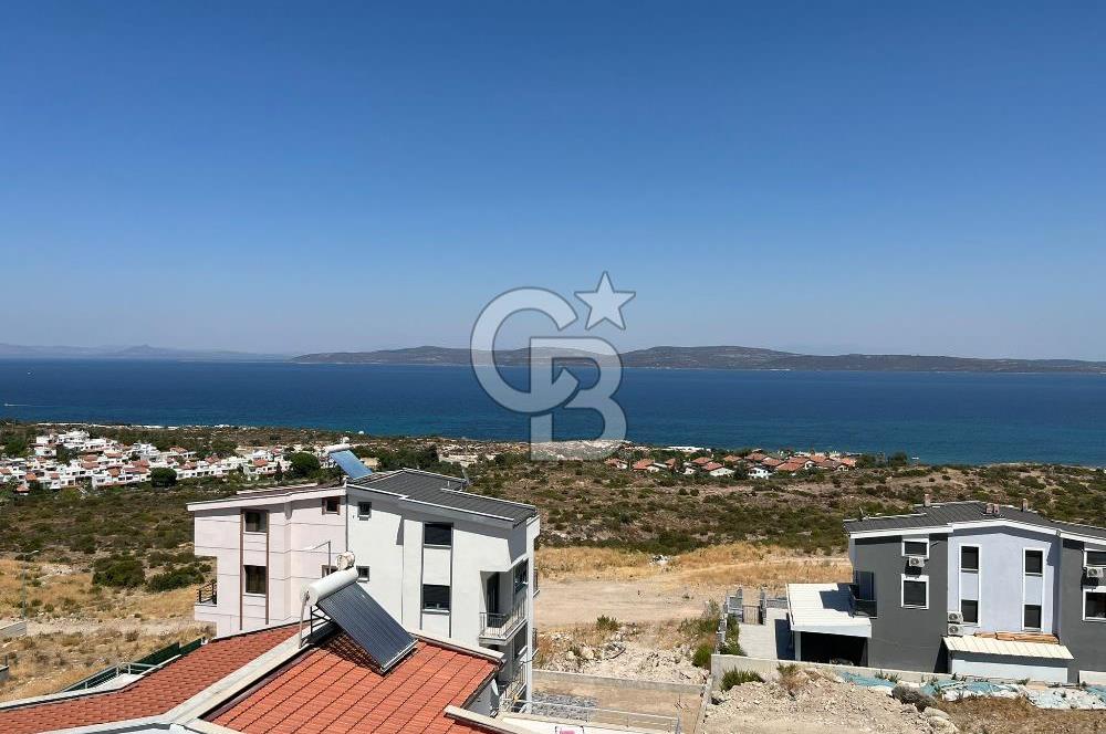 Karaburun Kamukent Sitesi 4+1 Eşyalı Kiralık Tripleks Villa
