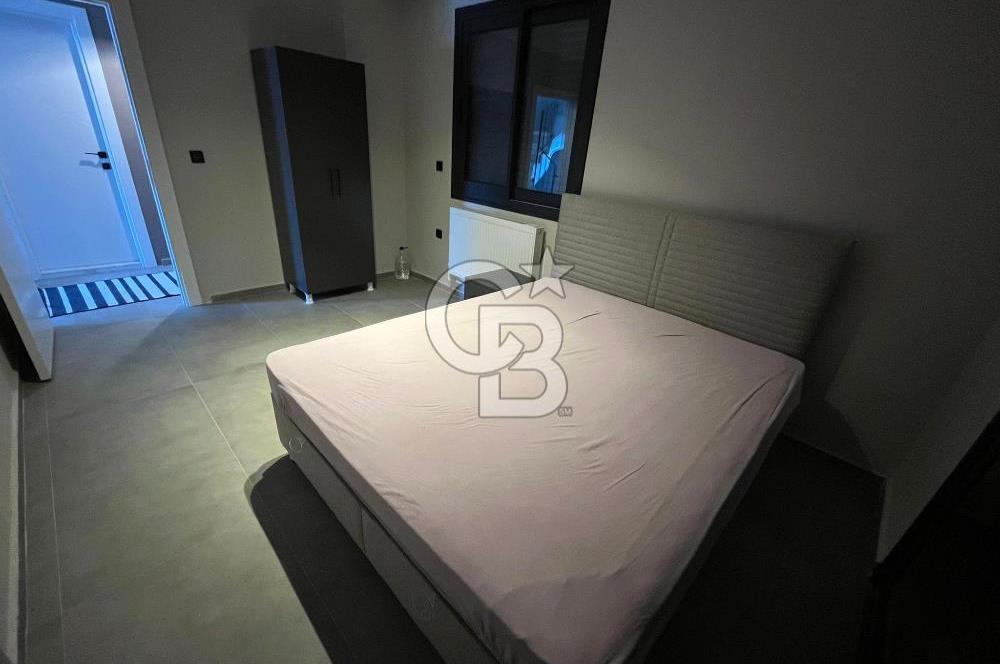 Karaburun Kamukent Sitesi 4+1 Eşyalı Kiralık Tripleks Villa