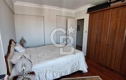 Çengelköy'de Sitede Kısmi Boğaz Manzaralı Teraslı Bakımlı Dubleks
