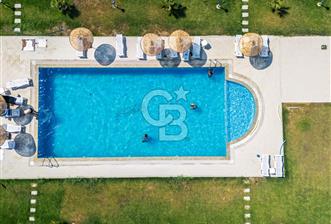 Dikili Salihler'de Holwest Projesinde Satılık Havuzlu 4+1 Villa