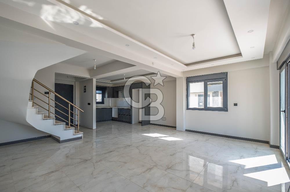 Dikili Salihler'de Holwest Projesinde Satılık Havuzlu 4+1 Villa