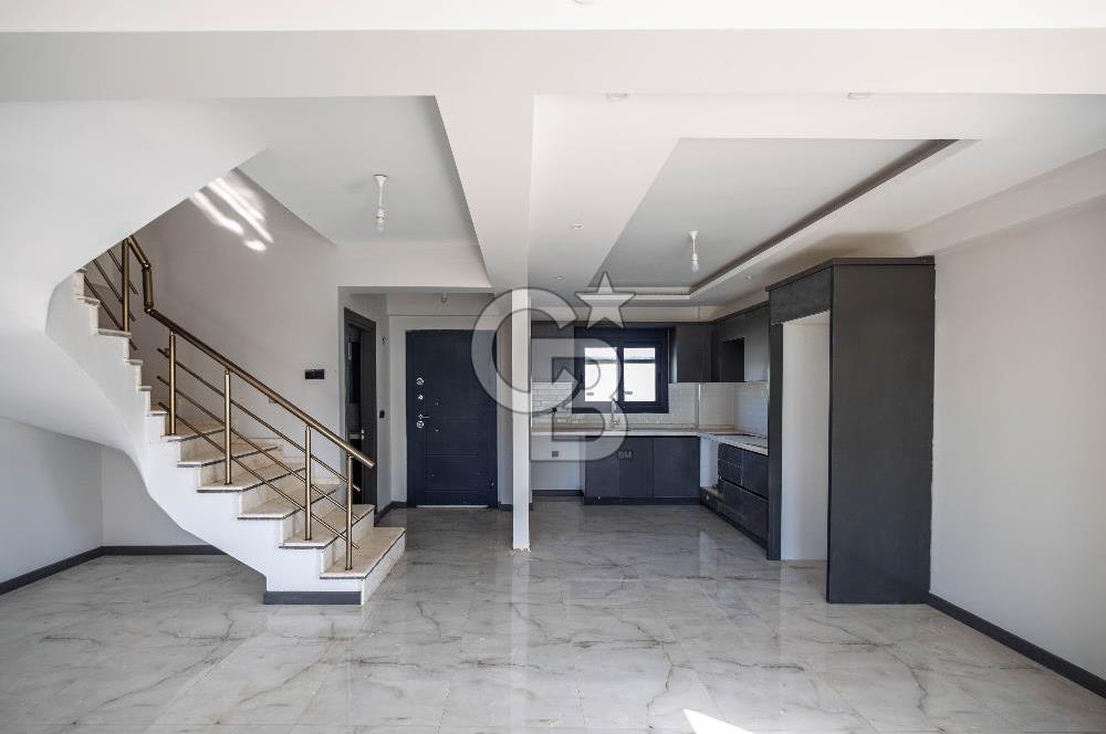Dikili Salihler'de Holwest Projesinde Satılık Havuzlu 4+1 Villa