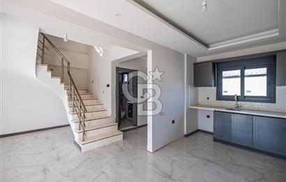 Dikili Salihler'de Holwest Projesinde Satılık Havuzlu 4+1 Villa