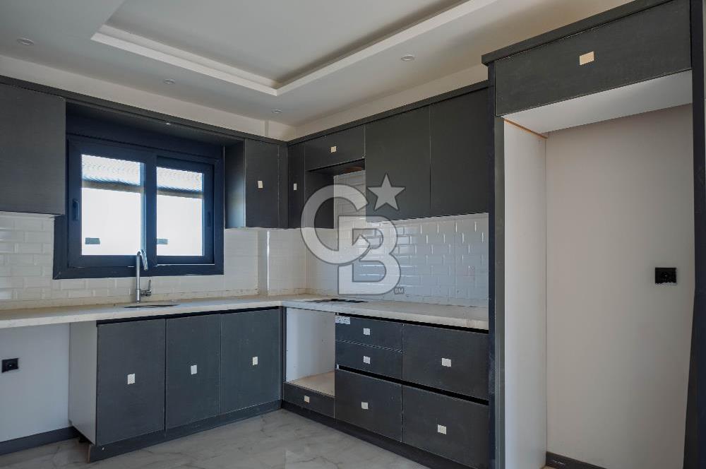 Dikili Salihler'de Holwest Projesinde Satılık Havuzlu 4+1 Villa