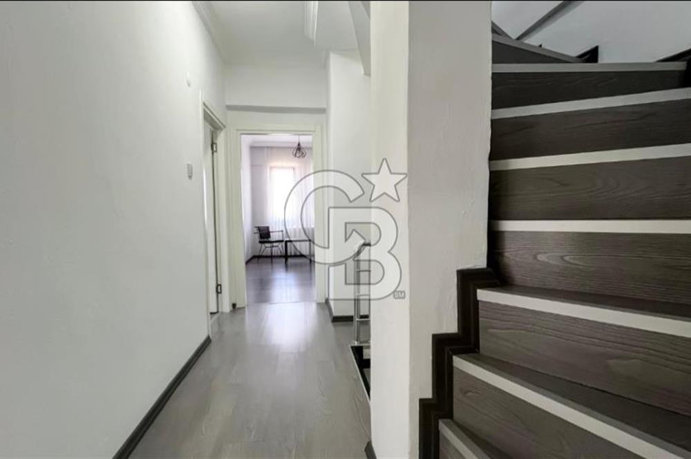 Yalova Çınarcık Koru Mahallesinde Yüzme Havuzlu Villa