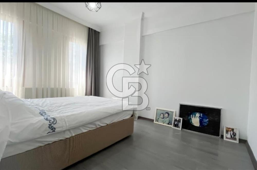 Yalova Çınarcık Koru Mahallesinde Yüzme Havuzlu Villa