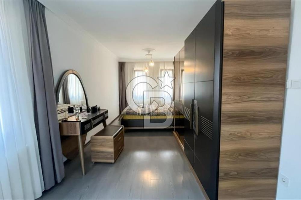 Yalova Çınarcık Koru Mahallesinde Yüzme Havuzlu Villa