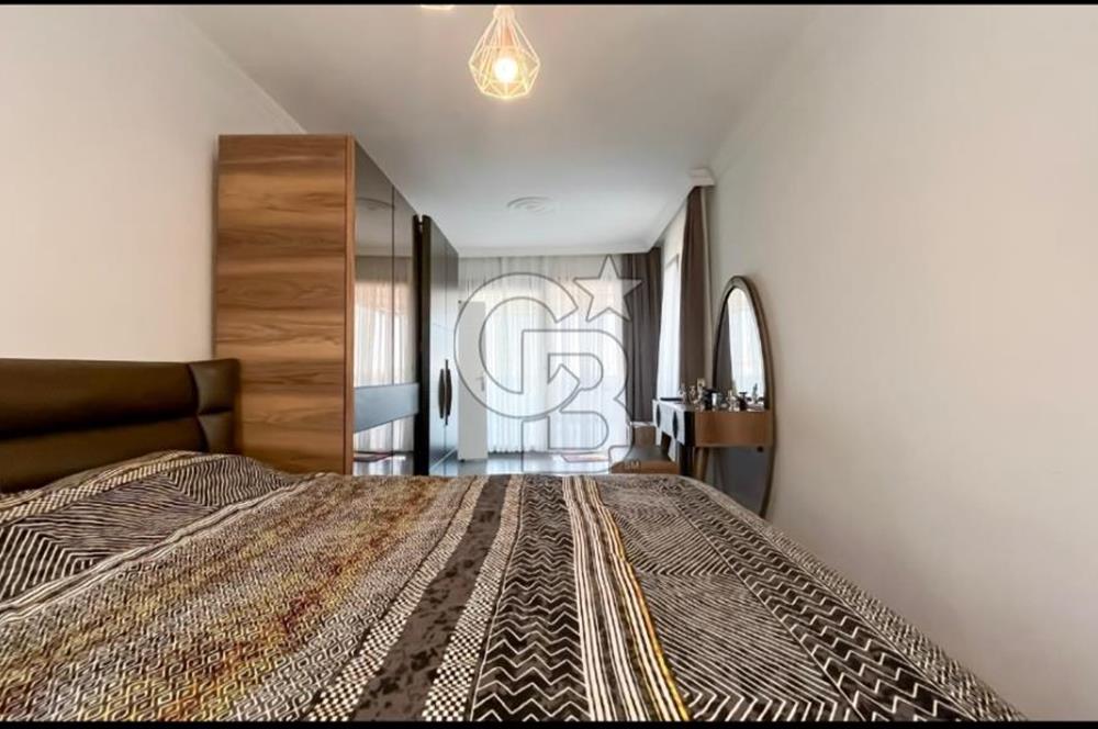 Yalova Çınarcık Koru Mahallesinde Yüzme Havuzlu Villa