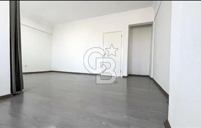 Yalova Çınarcık Koru Mahallesinde Yüzme Havuzlu Villa