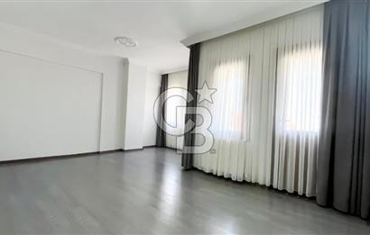 Yalova Çınarcık Koru Mahallesinde Yüzme Havuzlu Villa