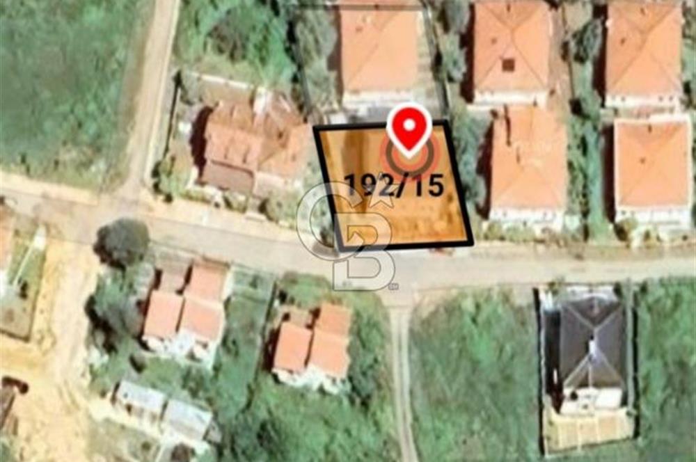 Yalova Çınarcık Koru Mahallesinde Yüzme Havuzlu Villa