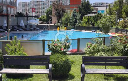 GÖLDE LÜXE 2 SİTESİNDE GÖKSU PARKI MANZARALI SATILIK 1+1 DAİRE