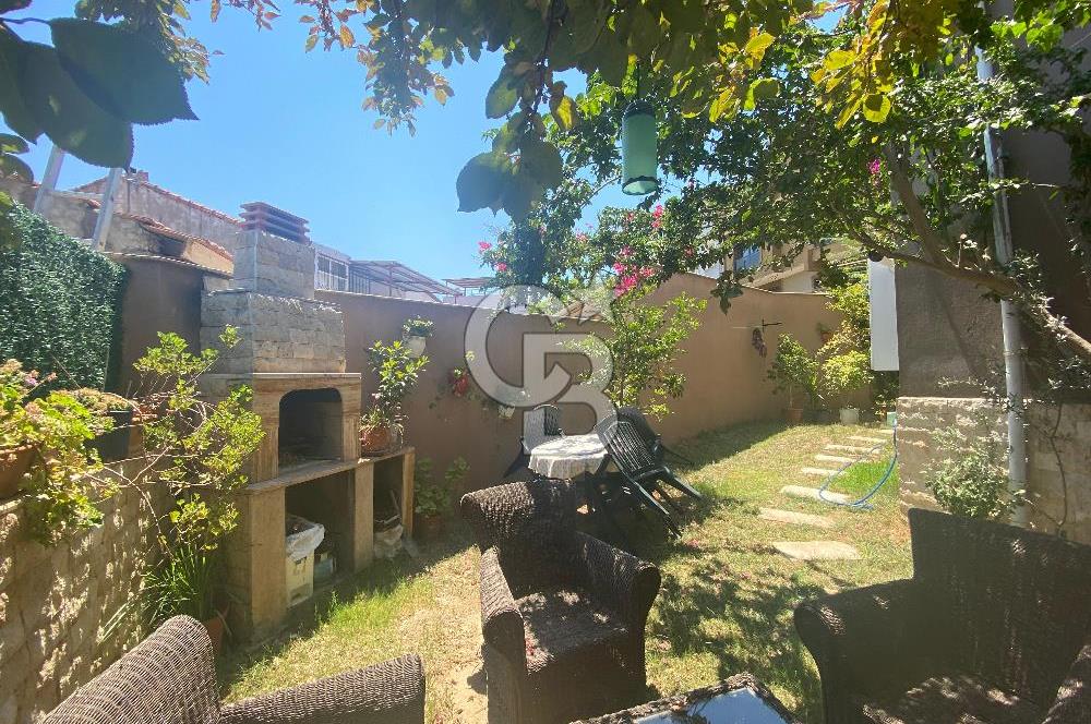 Urla Altıntaş’ta Satılık Bahçeli 3+1 Dubleks Daire