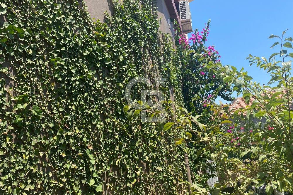 Urla Altıntaş’ta Satılık Bahçeli 3+1 Dubleks Daire