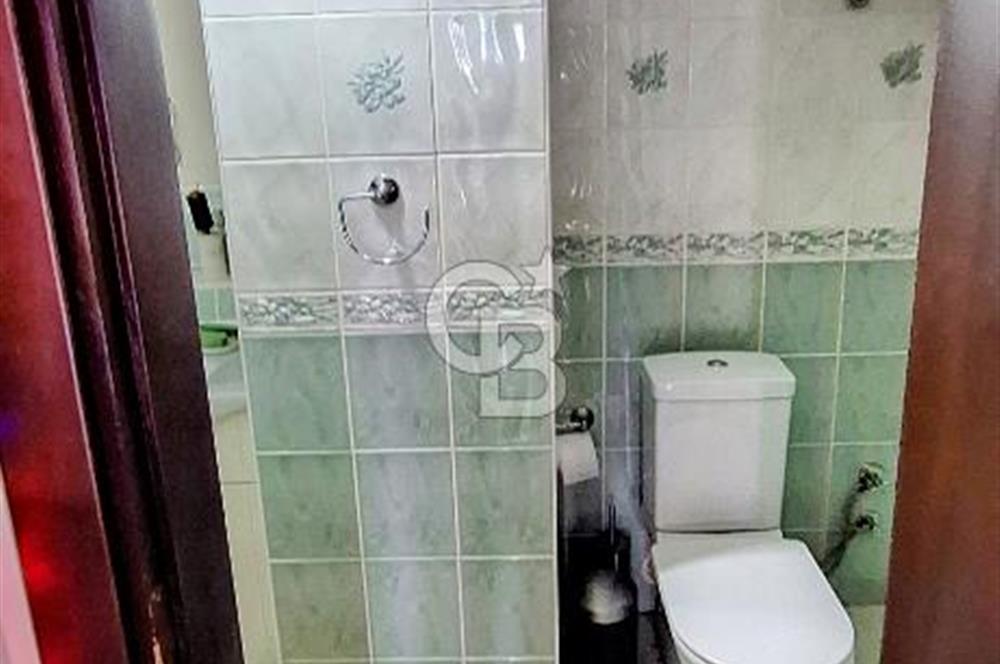 Çengelköy'de Sitede Kısmi Boğaz Manzaralı Teraslı Bakımlı Dubleks
